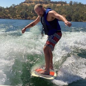 Meet your Posher, Perry